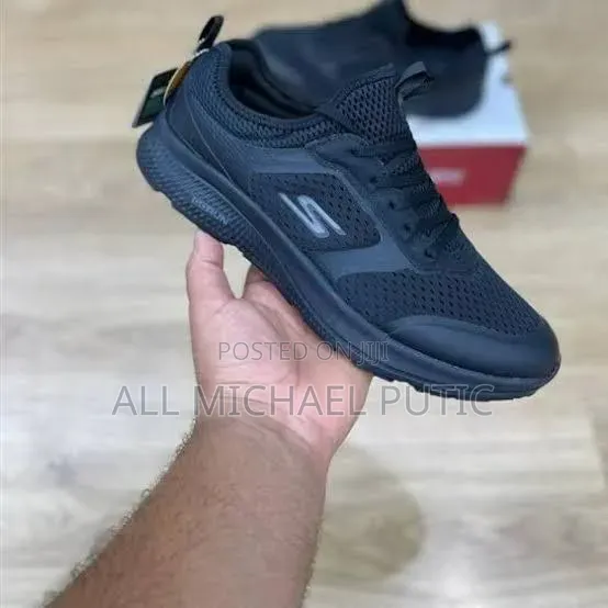 Sketchers Go Run Shoes