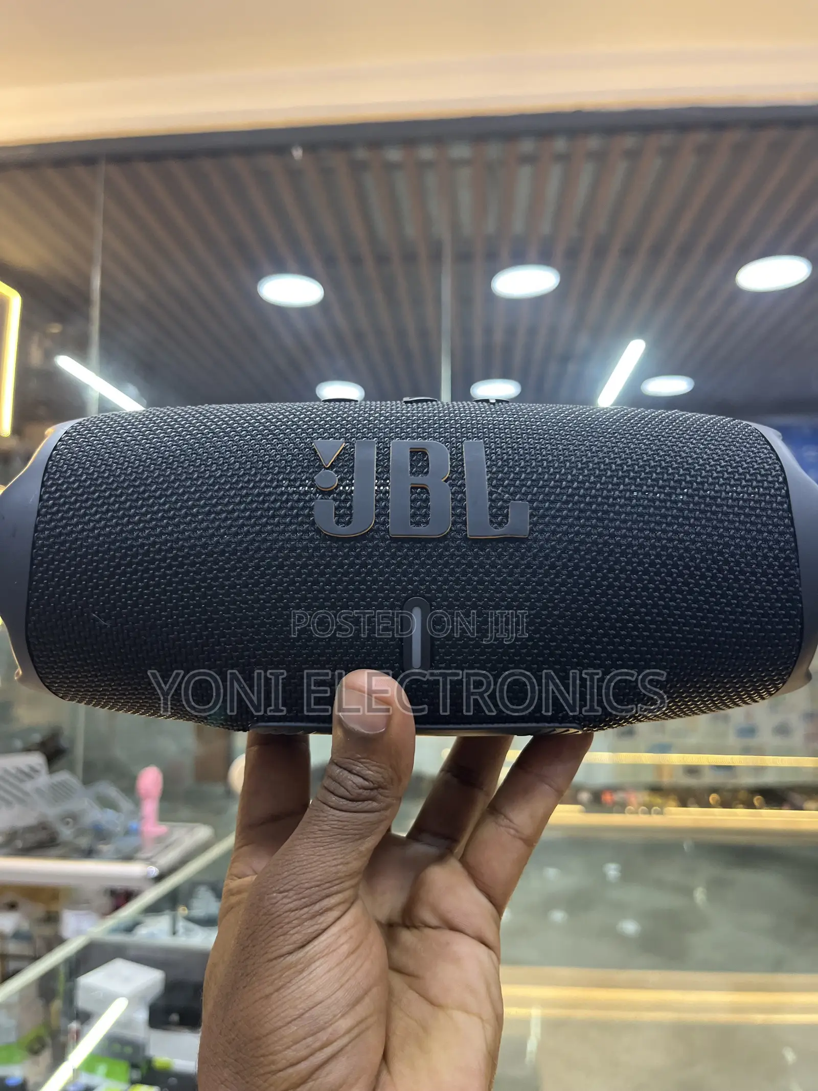 JBL Charge 6 Portable Waterproof Bluetooth Speaker
