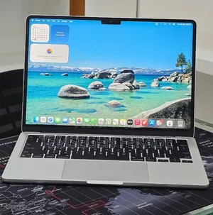 New Laptop Apple MacBook Air 2024 M3 16GB Apple M3 SSD 256GB
