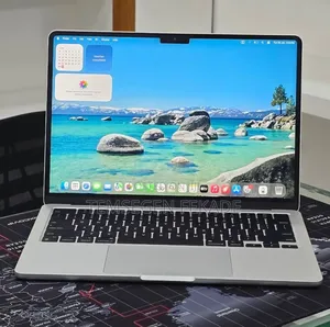 New Laptop Apple MacBook Air 2024 M3 16GB Apple M3 SSD 256GB