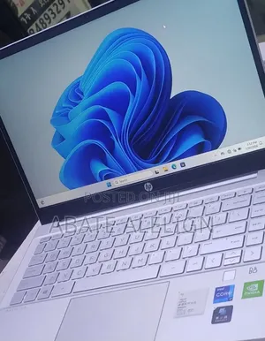 New Laptop HP Pavilion 14 16GB Intel Core i7 SSD 512GB