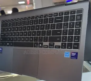 New Laptop Samsung NP-X360 16GB Intel Core Ultra 7 SSD 512GB