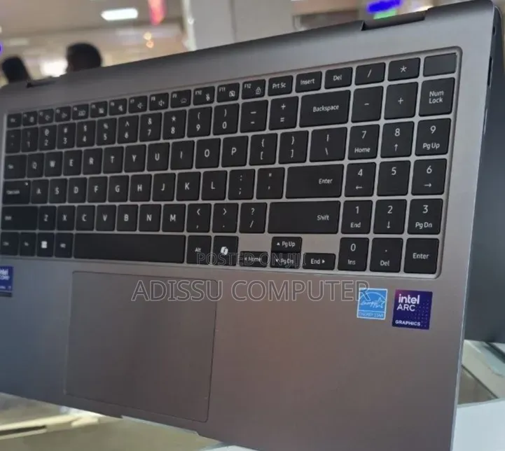 New Laptop Samsung NP-X360 16GB Intel Core Ultra 7 SSD 512GB