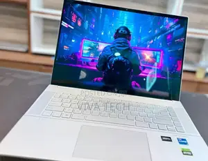 New Laptop HP Pavilion 15 12GB Intel Core i7 SSD 512GB