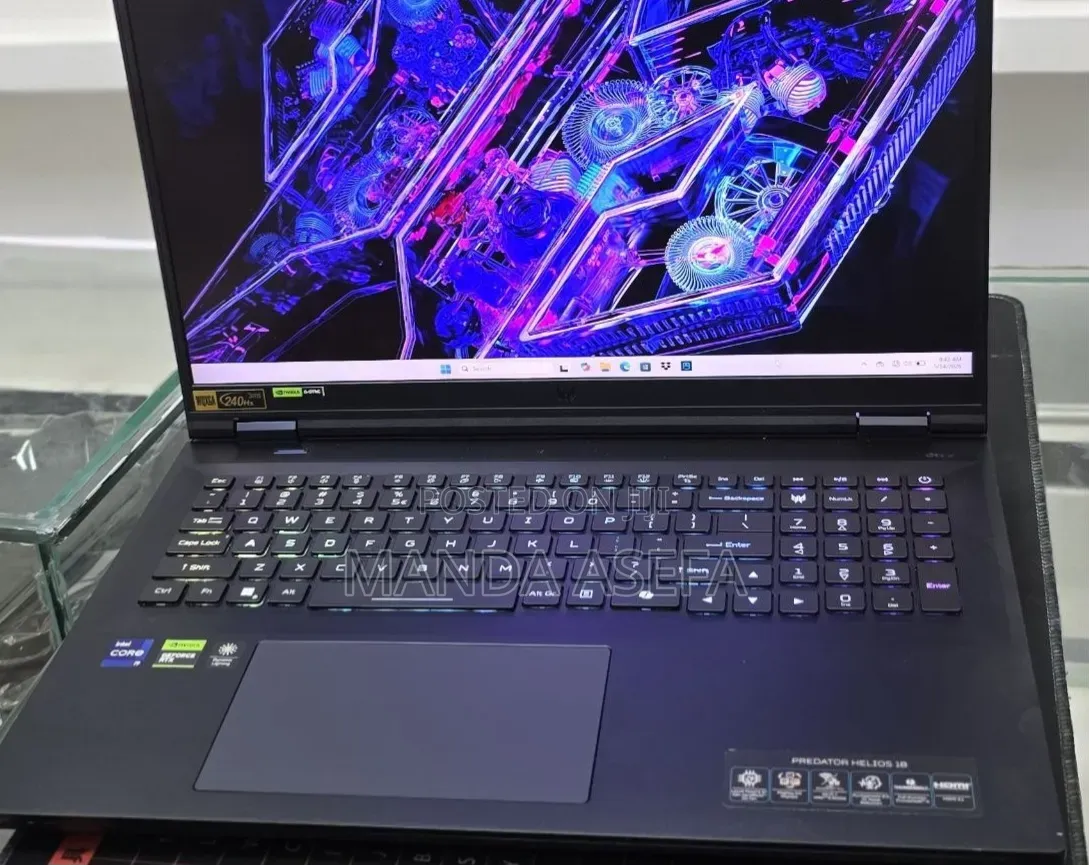 New Laptop Acer Predator Helios 18 32GB Intel Core i9 SSD 1T