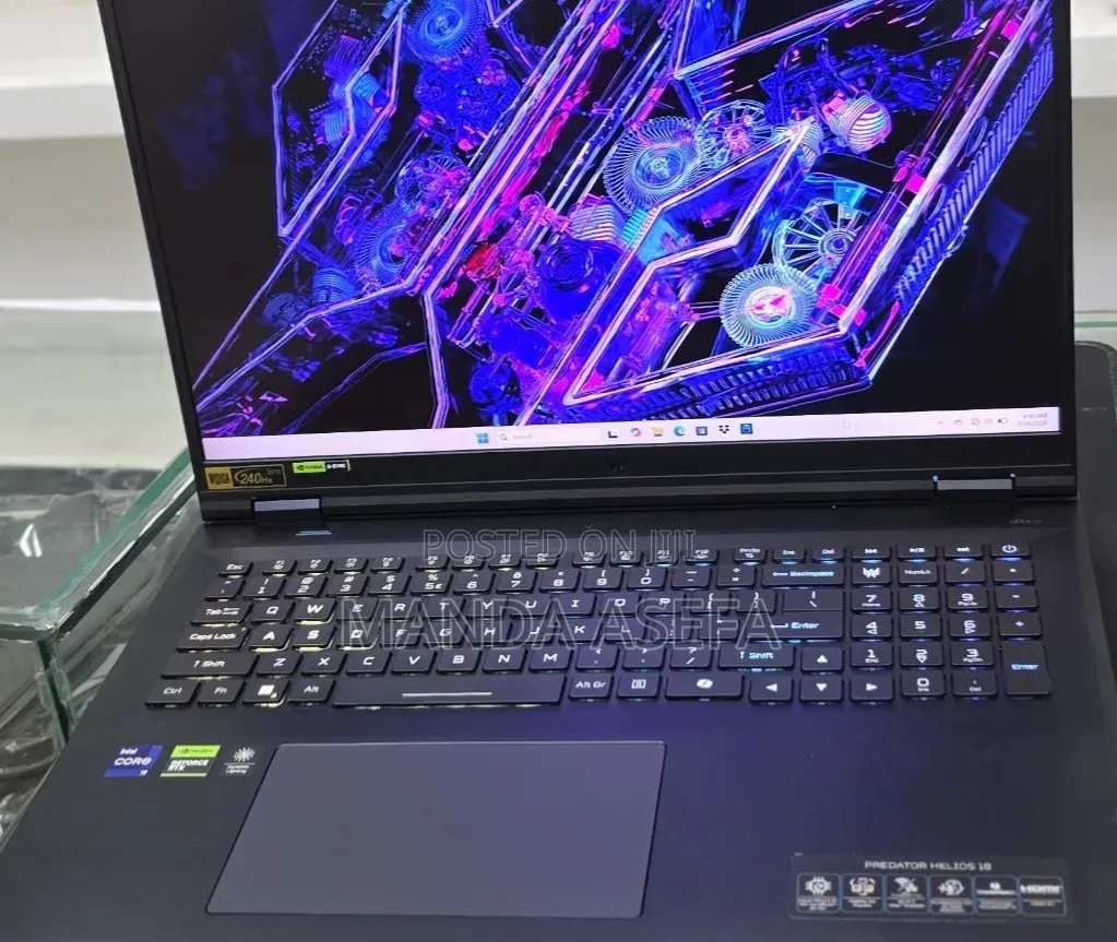 New Laptop Acer Predator Helios 18 32GB Intel Core i9 SSD 1T