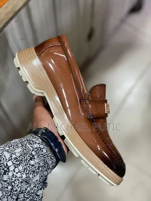 Men's Classic Shiny Leather Shoes