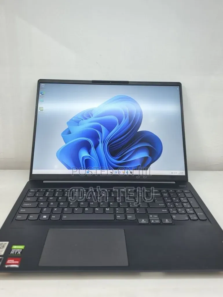 New Laptop Lenovo IdeaPad 1 16GB AMD Ryzen 7 SSD 512GB