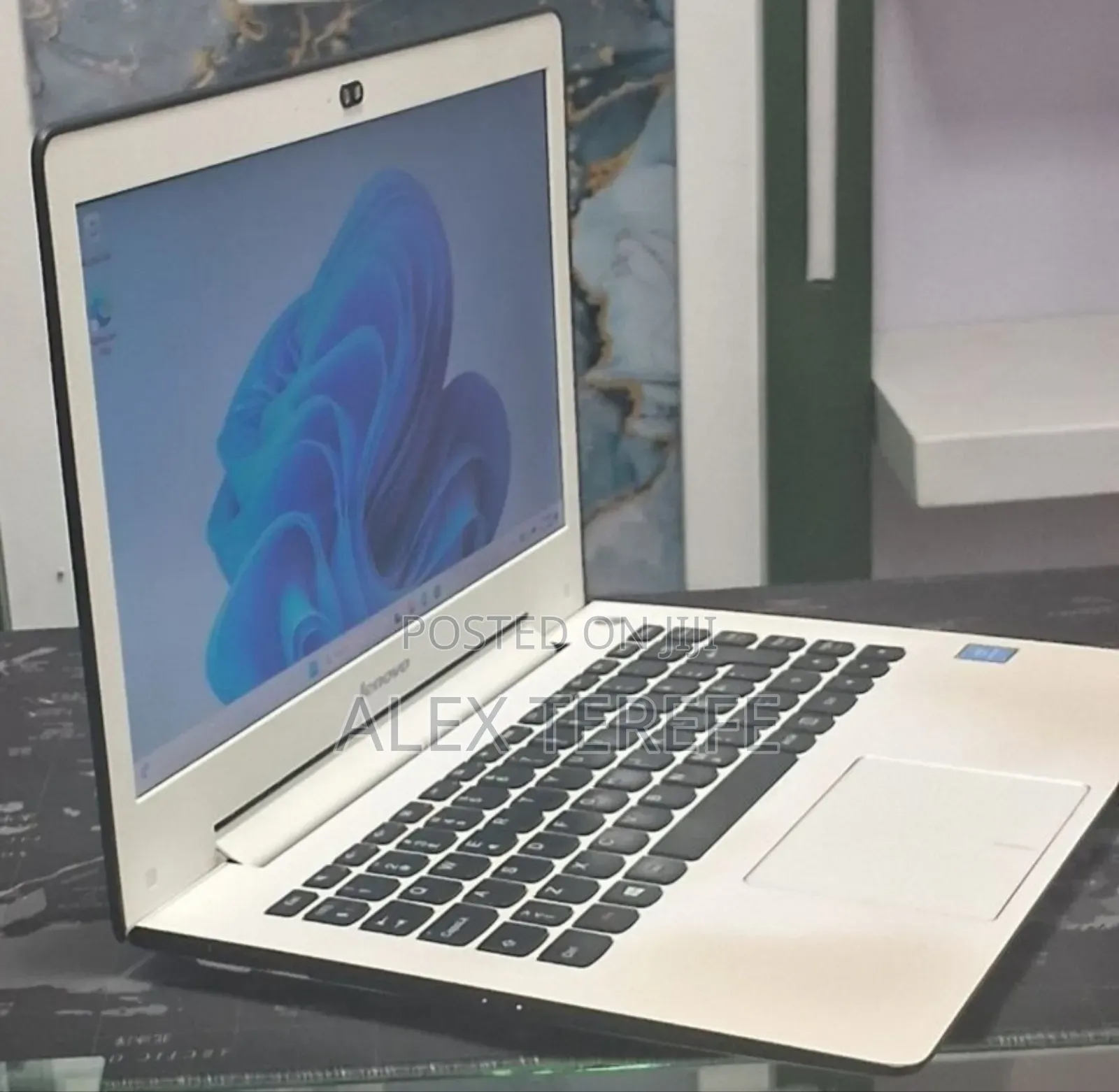 New Laptop Lenovo Ideapad 3 4GB Intel Pentium SSD 128GB