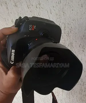 Canon EOS T5i Camera