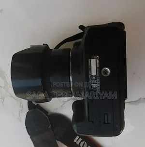Canon EOS T5i Camera