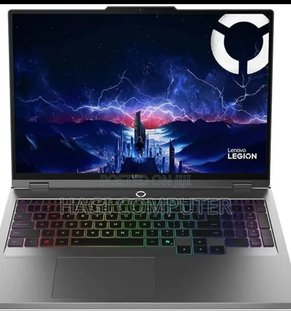 New Laptop Lenovo Legion 5 8GB Intel Core Ultra 9 SSD 32GB