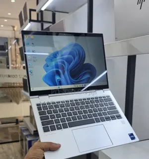 New Laptop HP EliteBook 860 G10 16GB Intel Core i7 SSD 512GB