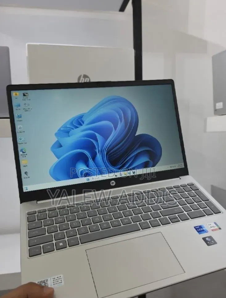 New Laptop HP Stream Notebook 16GB Intel Core i7 SSD 1T