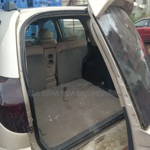 Toyota RAV4 2006 Gold