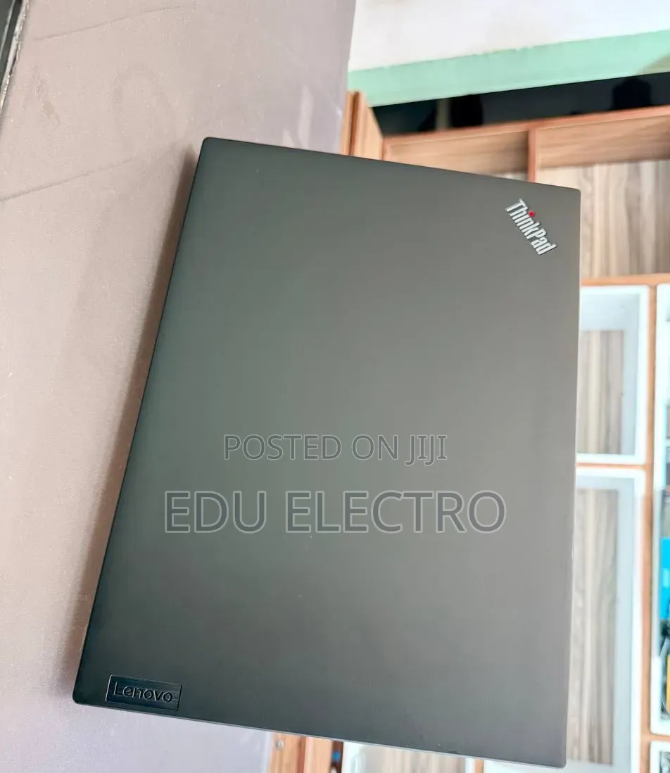 New Laptop Lenovo ThinkPad T14 32GB Intel Core i7 SSD 512GB
