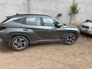 Hyundai Tucson 2023 Orange