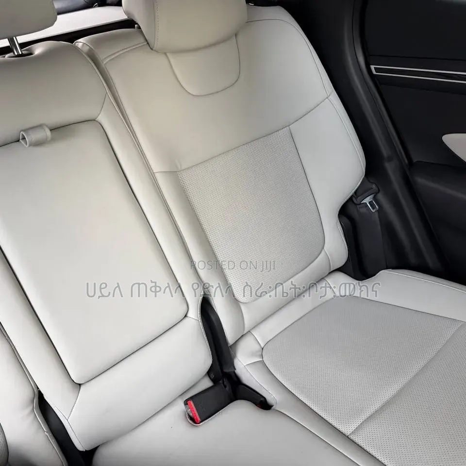 Hyundai Tucson 2023 Orange