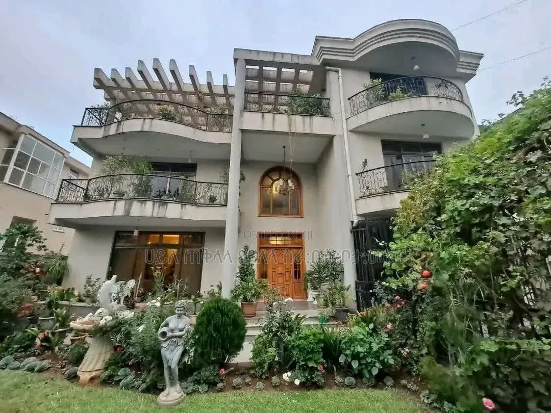 Furnished 10bdrm Townhouse/Terrace in Ayat Area Inside, Yeka for sale