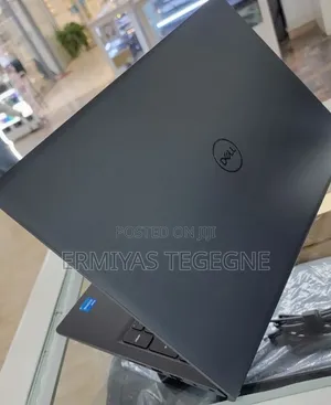 New Laptop Dell Inspiron 15 16GB Intel Core i5 SSD 512GB