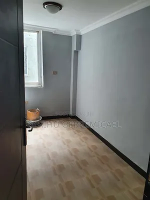 3bdrm Villa in ኣለም ገና, Kolfe Keranio for rent