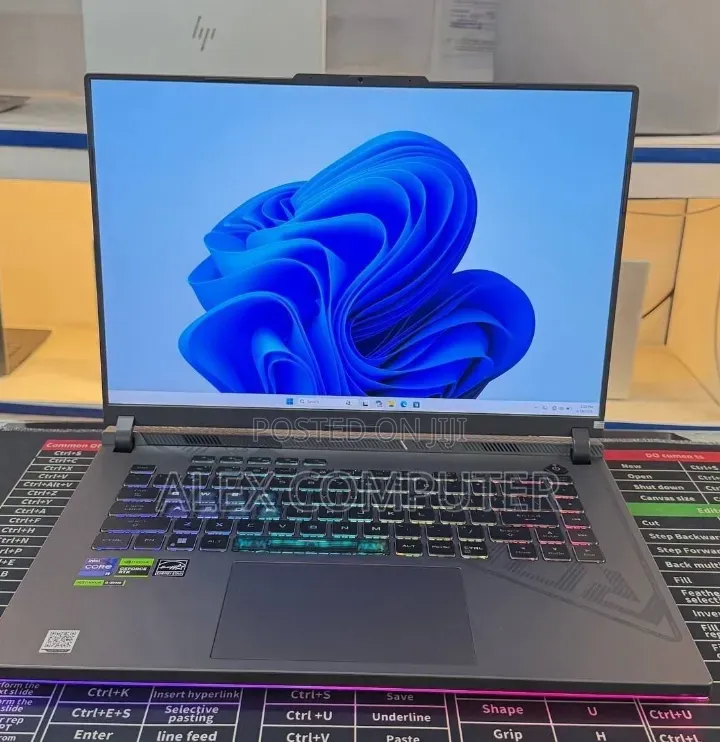 New Laptop Asus ROG Strix G16 G614 16GB Intel Core i9 SSD 1T
