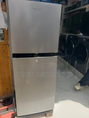 Hisense 350L Refrigerator
