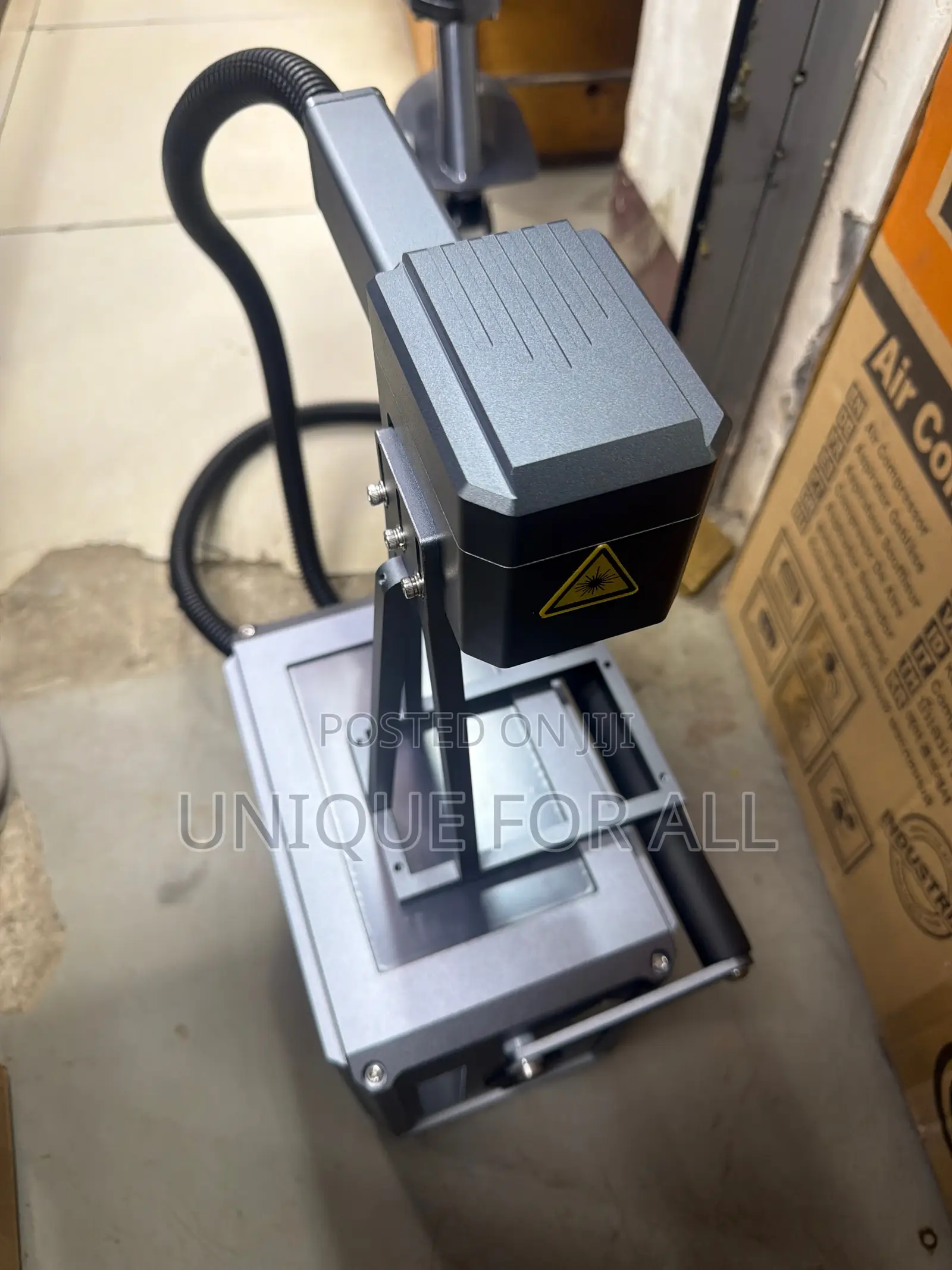 Handheld Fiber Laser Marking Machine