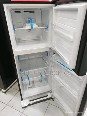 Toshiba 250l Refrigerator