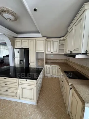 7bdrm House in Wosen Sunshine , G+2, Yeka for sale