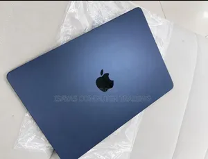 New Laptop Apple MacBook Air 2022 M2 8GB Apple M2 SSD 512GB