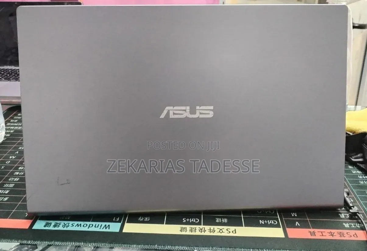 New Laptop Asus VivoBook 15 X505BA 8GB Intel Core i3 SSD 256GB
