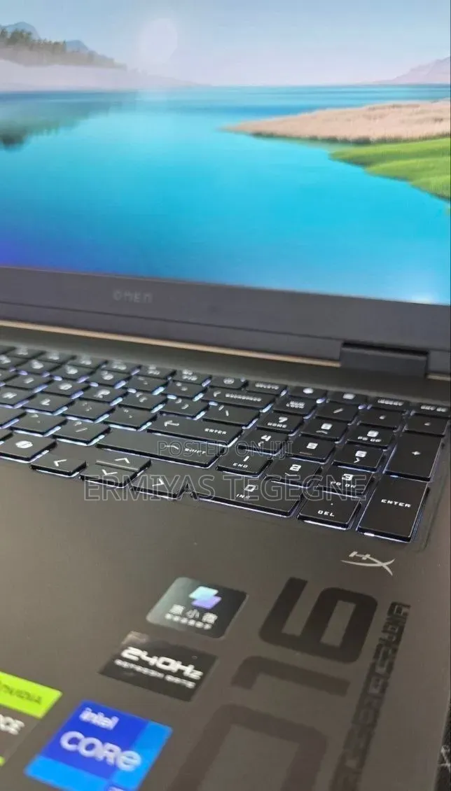 New Laptop HP OmniBook 7 14" 16GB Intel Core i7 SSD 512GB