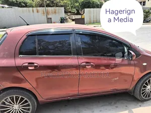 Toyota Yaris 2007 Red
