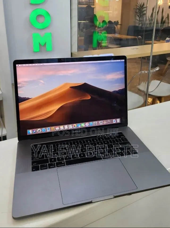 New Laptop Apple MacBook Pro 2019 32GB Intel Core i9 SSD 1T
