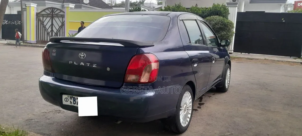 Toyota Platz 2002 Blue