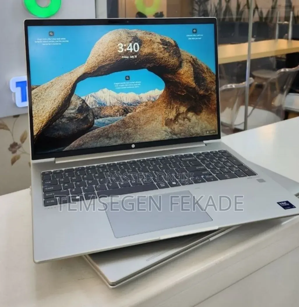 New Laptop HP ProBook 460 G11 16GB Intel Core Ultra 5 SSD 512GB