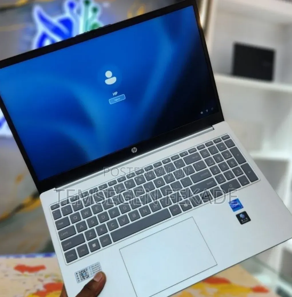 New Laptop HP Stream Notebook 16GB Intel Core i7 SSD 1T