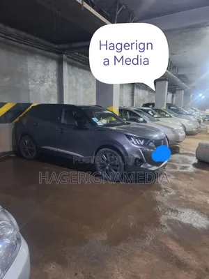 Peugeot 5008 2022 Gray