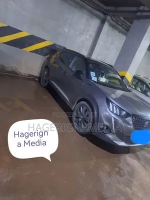 Peugeot 5008 2022 Gray