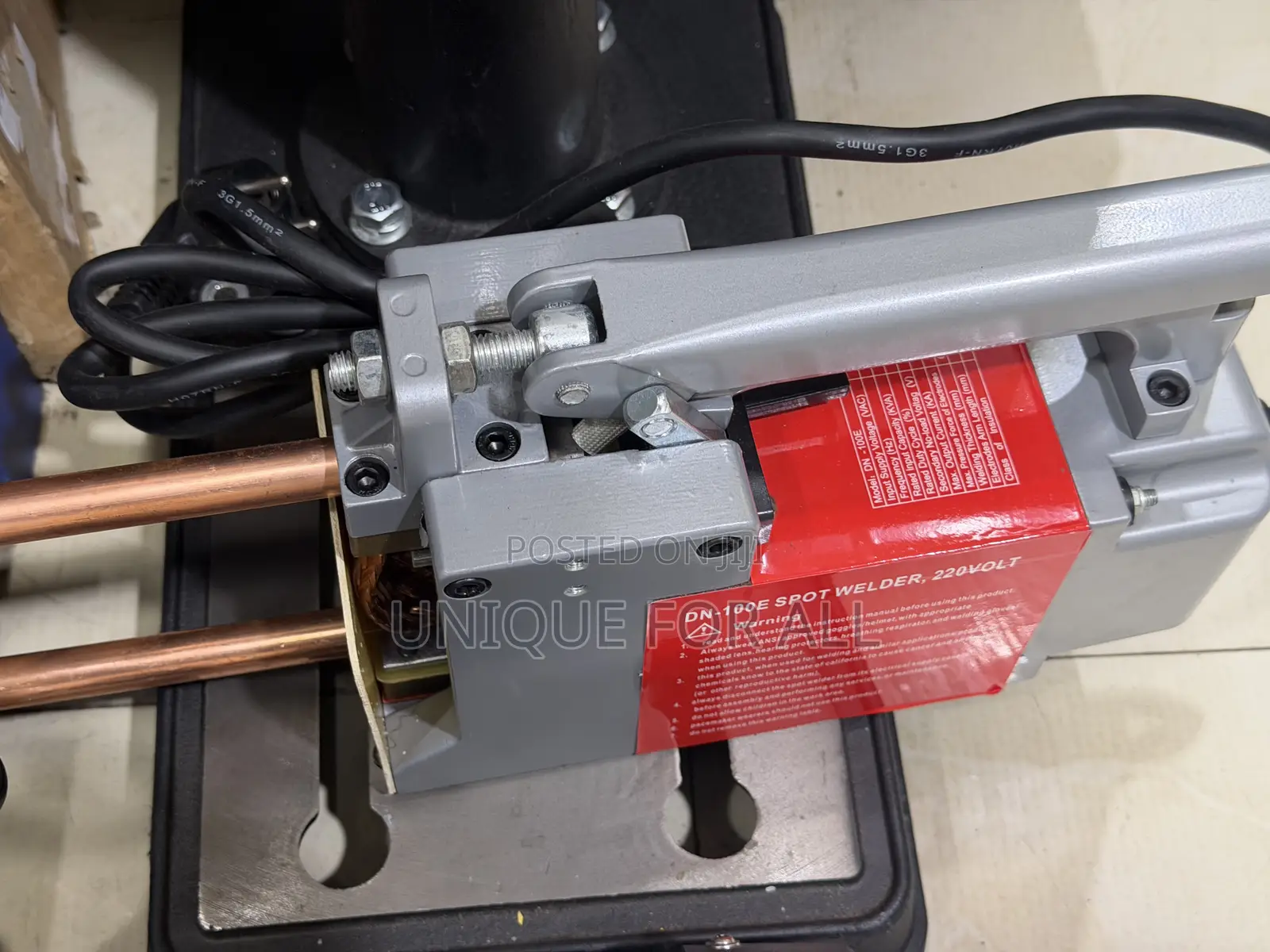 DN-100E Spot Welder (ፖርታብል የስፖት ዌልዲንግ ማሽን)