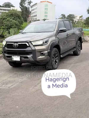 Toyota Hilux 2021 Gray