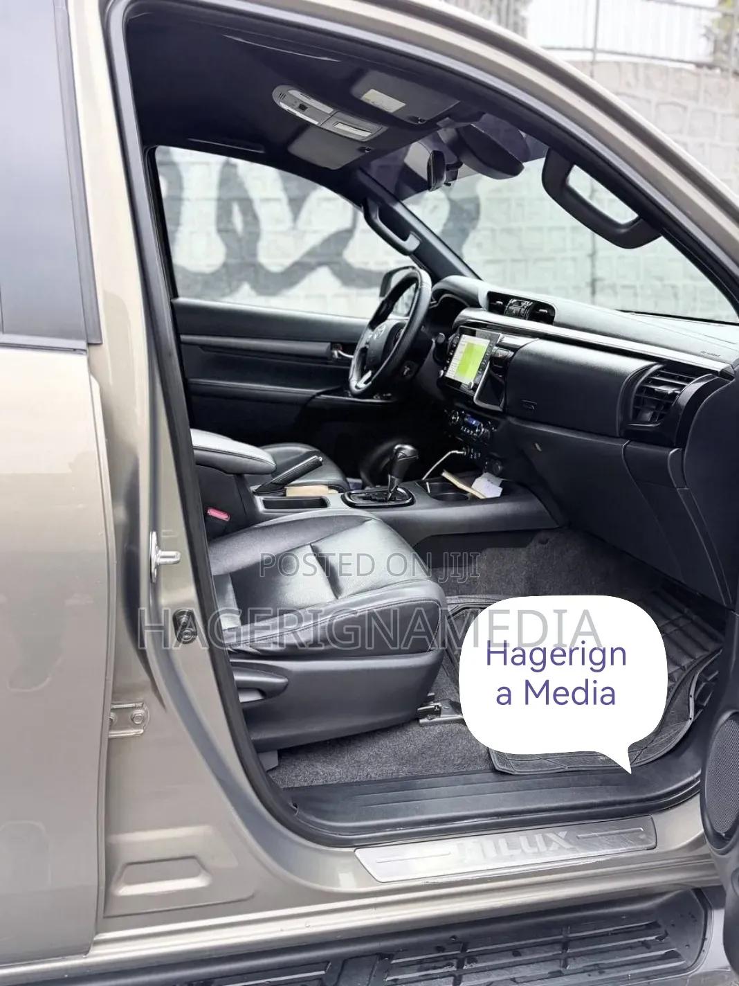 Toyota Hilux 2021 Gray