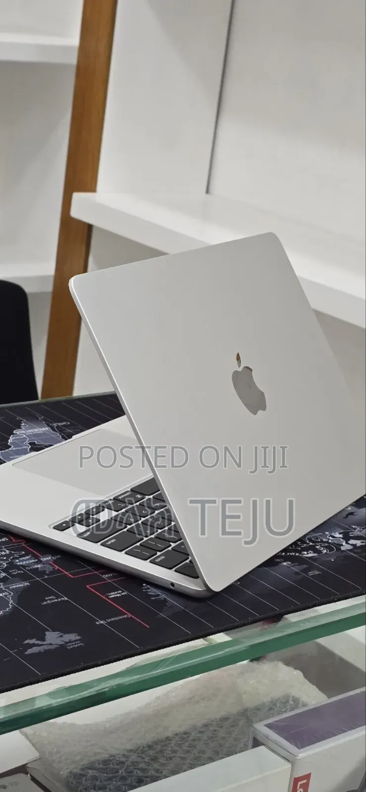 New Laptop Apple MacBook Air 2024 M3 16GB Apple M3 SSD 256GB
