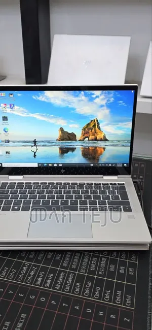 New Laptop HP EliteBook 840 G8 16GB Intel Core i5 SSD 512GB