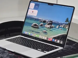 New Laptop Apple MacBook Air 2024 M3 16GB Apple M4 SSD 256GB