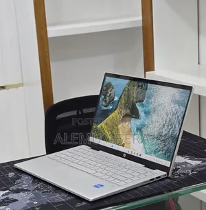 New Laptop HP Pavilion 14 8GB Intel Core i5 SSD 512GB