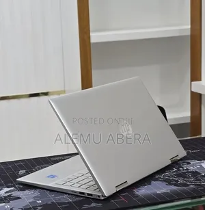 New Laptop HP Pavilion 14 8GB Intel Core i5 SSD 512GB