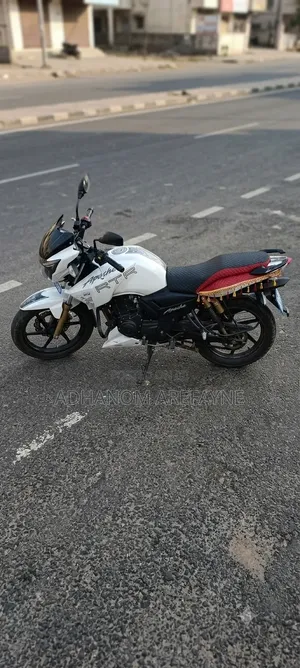 TVS Apache 180 RTR 2019 White
