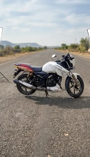 TVS Apache 180 RTR 2019 White